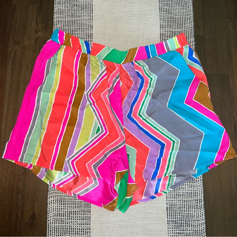 NWT Alice & Trixie Silk Short